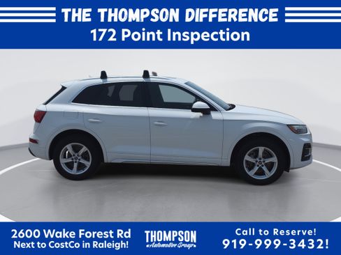 Used 2021 Audi Q5 2.0T Premium w/ Convenience Package AWD/4WD image 2