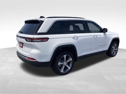 New 2024 Jeep Grand Cherokee Limited 4xe w/ Luxury Tech Group II image 5