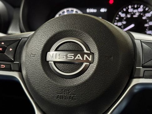 Used 2022 Nissan Kicks SV image 20