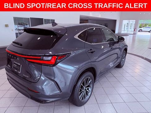 Used 2025 Lexus NX 250 FWD w/ Towing Package (2000 Lbs) image 8