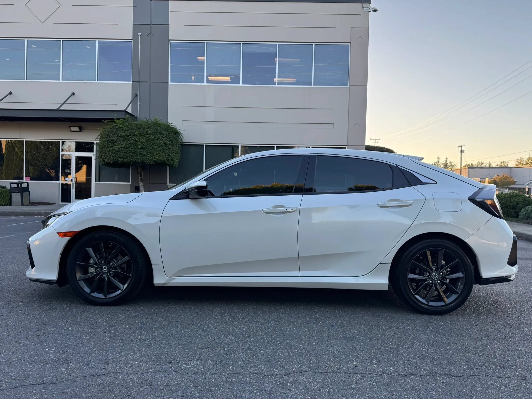 Used 2020 Honda Civic EX image 6