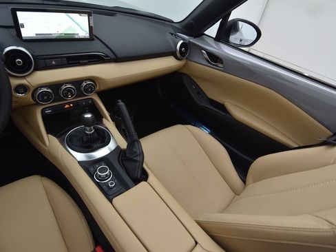 New 2026 MAZDA MX-5 Miata RF Grand Touring w/ Weather Package RWD image 29