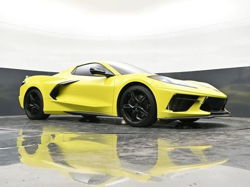 Used 2022 Chevrolet Corvette Stingray Premium Conv w/ Z51 Performance Package RWD image 36