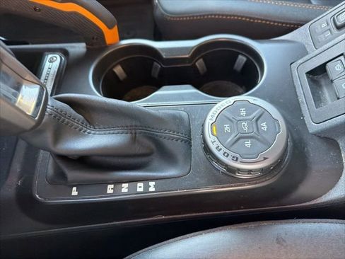 Used 2023 Ford Bronco Badlands image 29