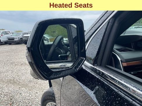 Used 2025 GMC Yukon Denali AWD/4WD image 7