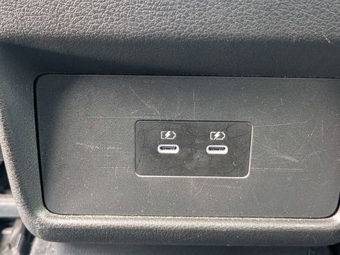 Used 2024 Nissan Rogue SV AWD/4WD image 16