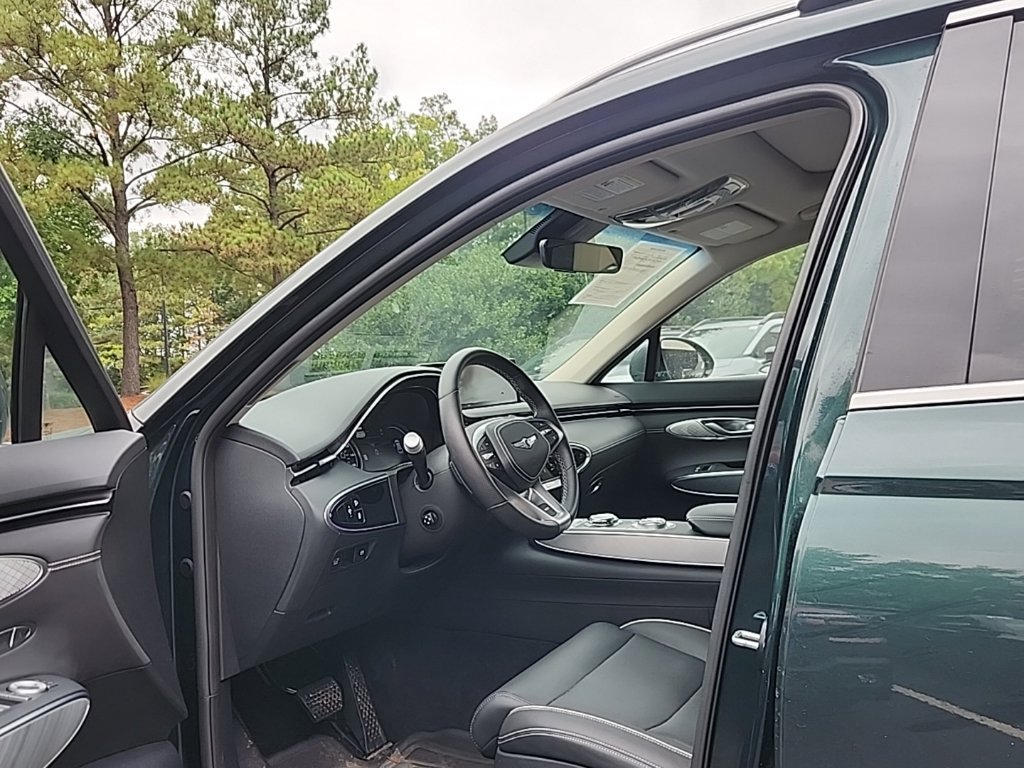 Used 2024 Genesis Electrified GV70 AWD/4WD image 5
