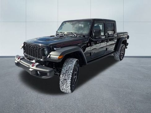 Used 2024 Jeep Gladiator Rubicon w/ Technology Group image 2