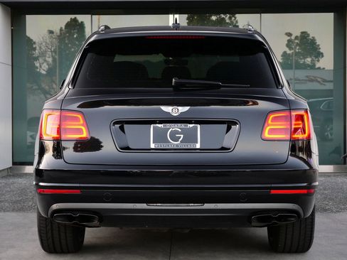 Used 2020 Bentley Bentayga image 8