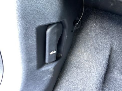 Used 2023 Nissan Rogue SV FWD image 47