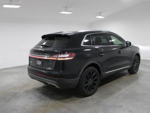 Used 2021 Lincoln Nautilus Reserve w/ Equipment Group 201A image 9