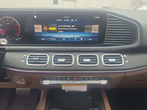 New 2026 Mercedes-Benz GLE 450 4MATIC image 17