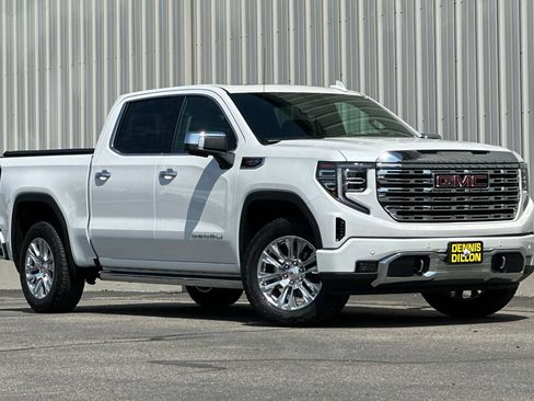 Used 2025 GMC Sierra 1500 Denali w/ Technology Package AWD/4WD image 2