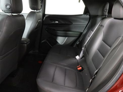 Used 2022 Chevrolet TrailBlazer RS FWD image 14