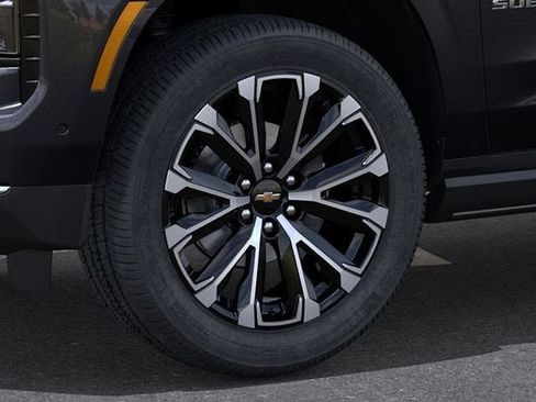 New 2026 Chevrolet Suburban High Country AWD/4WD image 9