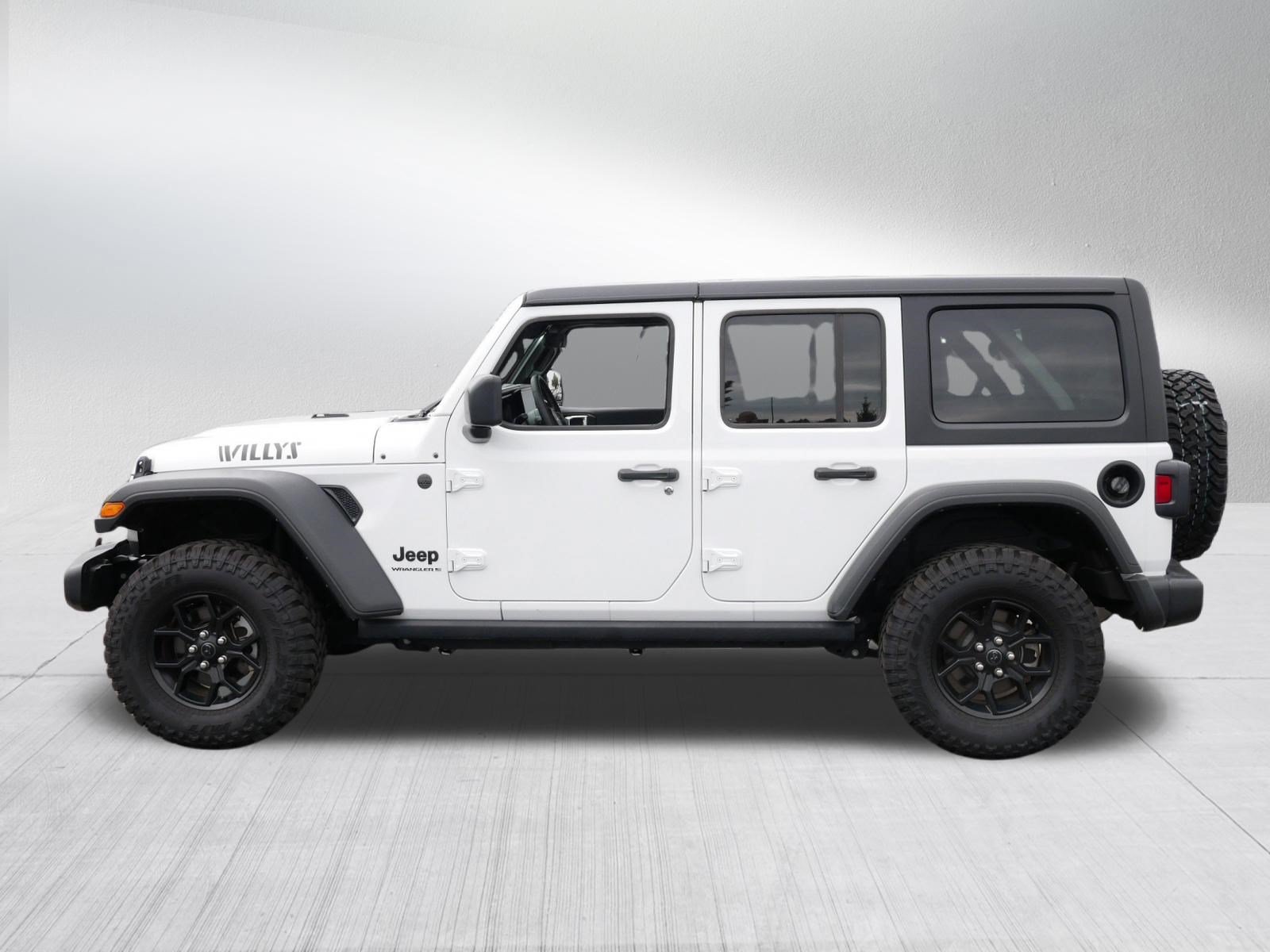 Used 2025 Jeep Wrangler Unlimited Sport AWD/4WD image 4