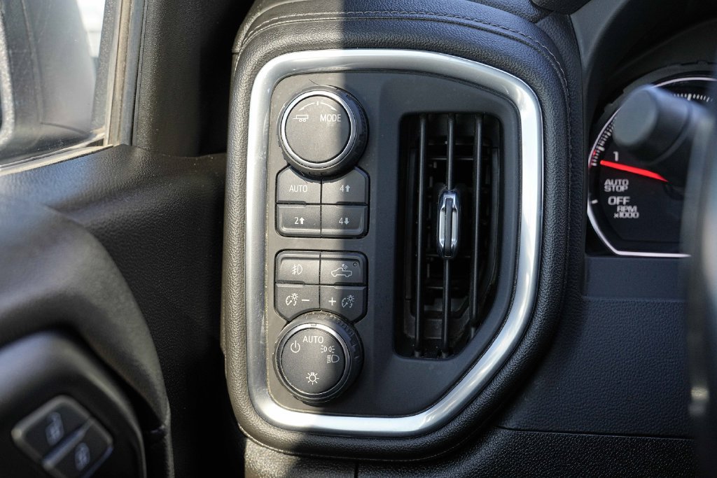 Used 2021 Chevrolet Silverado 1500 RST AWD/4WD image 40