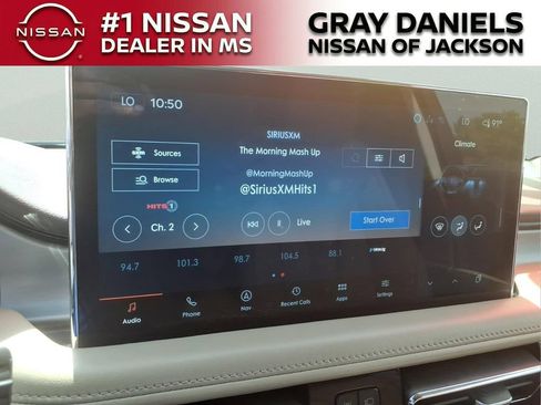 Used 2023 Lincoln Nautilus FWD w/ Premium Package image 17
