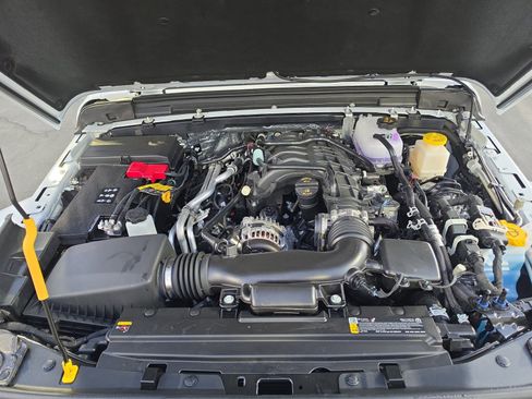New 2026 Jeep Gladiator Sport AWD/4WD image 13