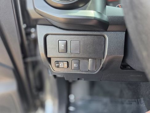 Used 2022 Toyota Tacoma SR AWD/4WD image 35