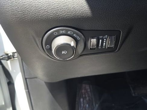 Used 2026 Jeep Compass Limited AWD/4WD image 14