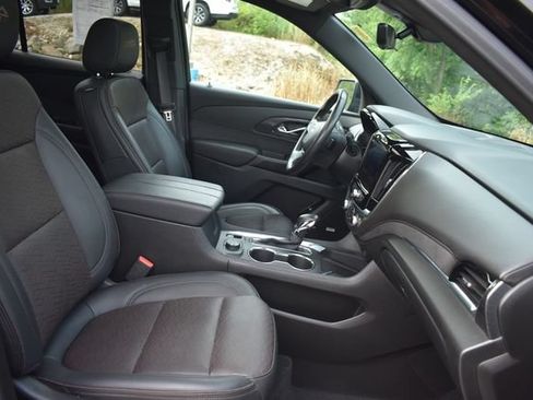Used 2022 Chevrolet Traverse High Country AWD/4WD image 13
