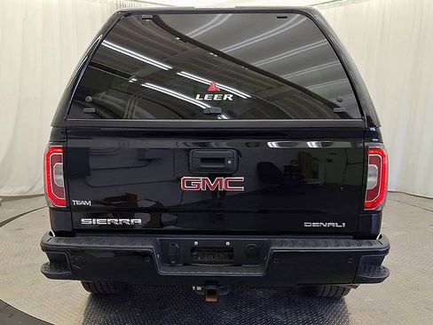 Used 2018 GMC Sierra 1500 Denali AWD/4WD image 2