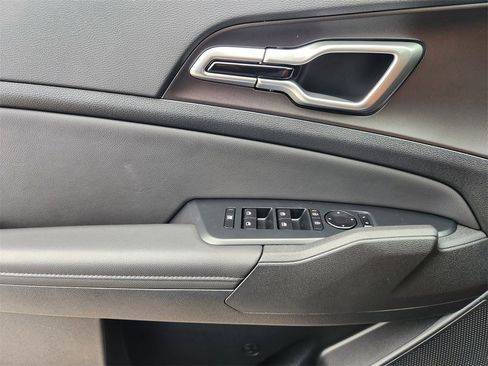 New 2026 Kia Sportage EX w/ EX Panorama Roof Package image 16