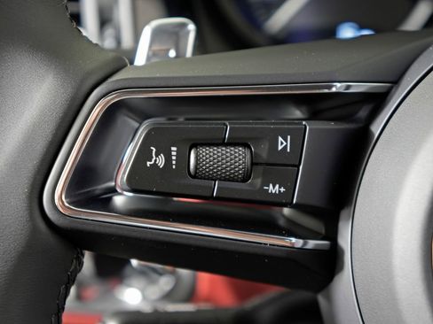 New 2026 Porsche Macan image 23