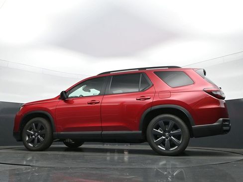 Used 2026 Honda Pilot Sport image 23