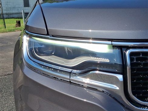 Used 2022 Jeep Wagoneer Series III w/ Convenience Group I image 9