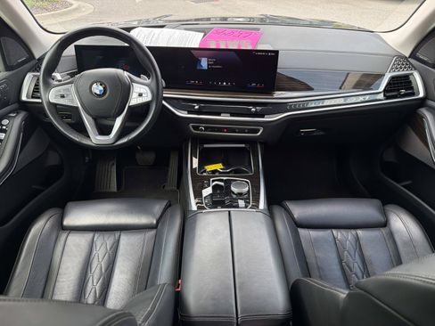 Used 2025 BMW X7 xDrive40i AWD/4WD image 20