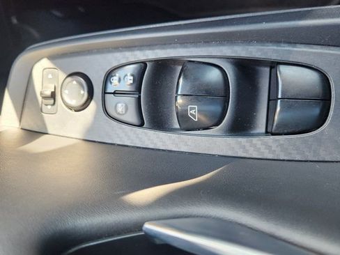 Used 2022 Nissan Sentra SV w/ Trunk Package image 32