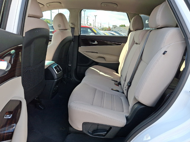 Used 2020 Kia Sorento LX FWD image 10