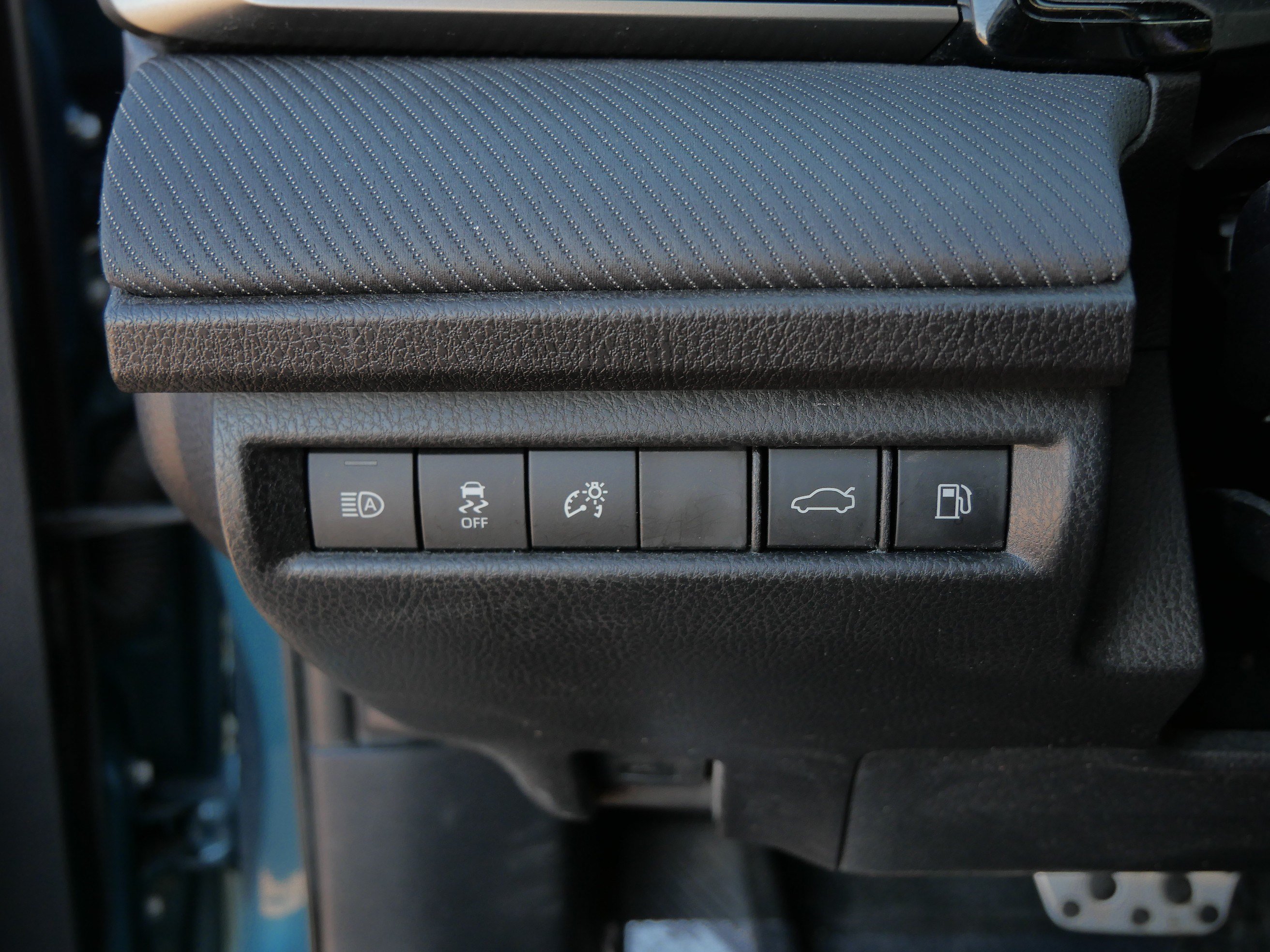 Used 2026 Toyota Camry SE w/ Convenience Package FWD image 28