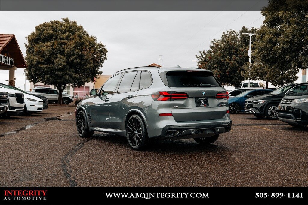 Used 2024 BMW X5 M60i AWD/4WD image 5