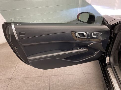 Used 2013 Mercedes-Benz SL 550 image 20