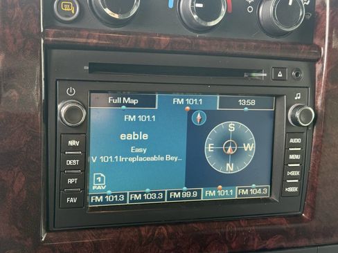 Used 2010 Chevrolet Express 2500 Extended w/ Preferred Equipment Group image 10