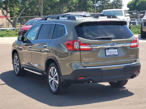 Used 2022 Subaru Ascent Touring AWD/4WD image 3