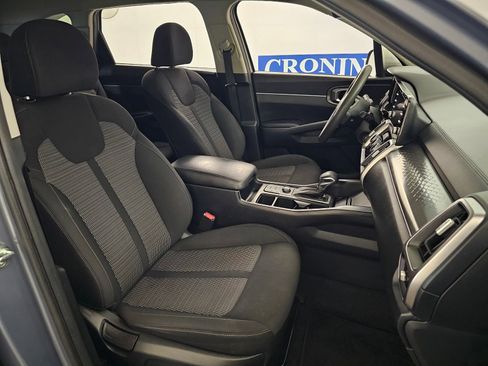 Used 2022 Kia Sorento LX FWD image 24