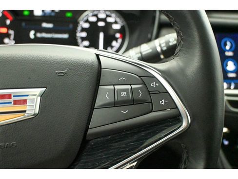 Certified 2024 Cadillac XT5 Premium Luxury image 25