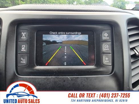 Used 2015 Jeep Cherokee Latitude w/ Cold Weather Group AWD/4WD image 19