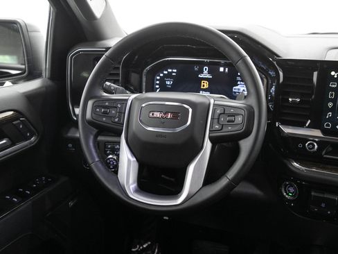 Used 2023 GMC Sierra 1500 Elevation w/ Elevation Premium Package AWD/4WD image 17