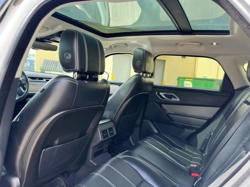 Used 2020 Land Rover Range Rover Velar S AWD/4WD image 10