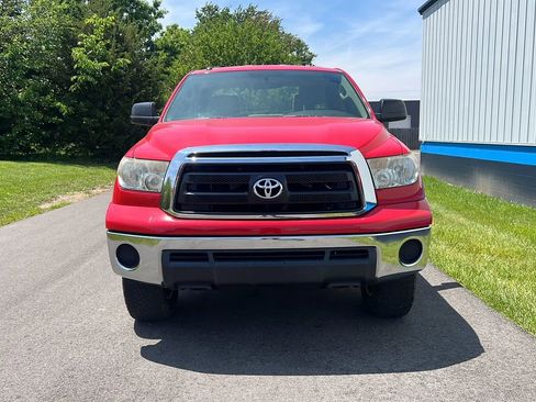 Used 2011 Toyota Tundra 4x4 Double Cab w/ Tow Pkg image 2