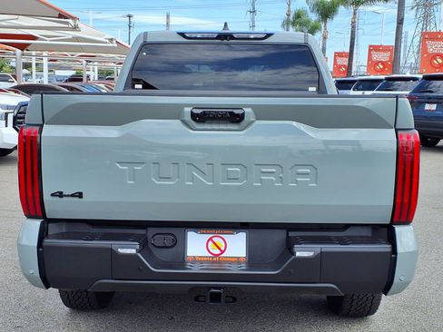 Used 2024 Toyota Tundra Limited AWD/4WD image 5
