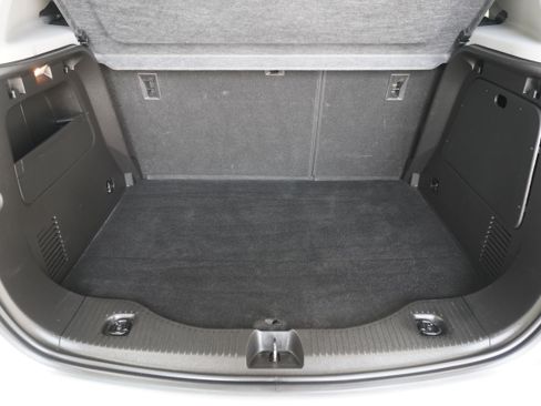 Used 2019 Chevrolet Trax LT w/ LT Convenience Package FWD image 23