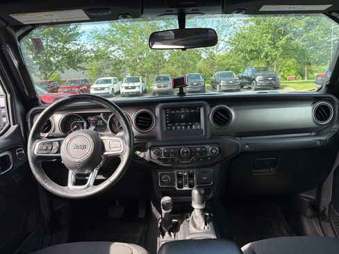 Used 2020 Jeep Gladiator Sport w/ Quick Order Package 24S AWD/4WD image 5