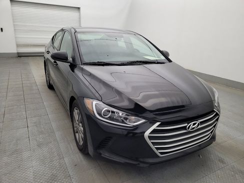 Used 2017 Hyundai Elantra SE image 13