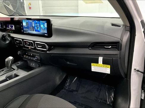 New 2027 Nissan Sentra S w/ Floor Mat Package FWD image 36